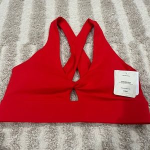 NWT Fabletics Oasis Twist Sports Bra M